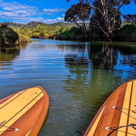 Отель Adventurer'S Chest - Pohutukawa Hotwater Beach Экстерьер фото
